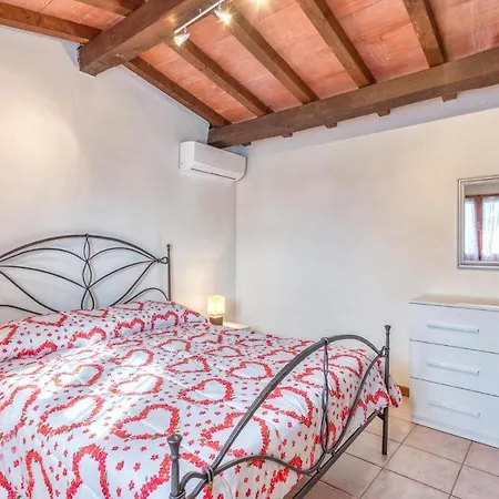 Holiday home Casa Leo *